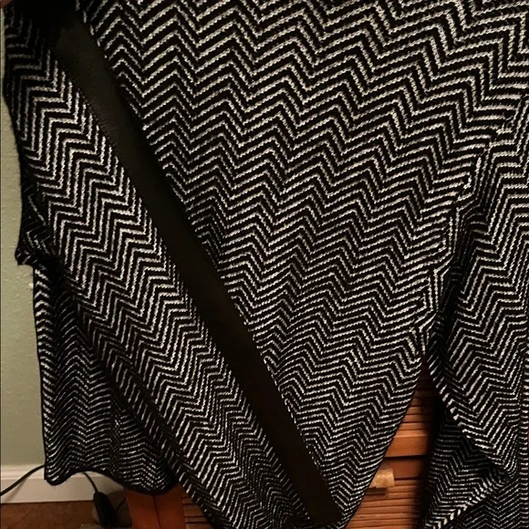 Excellent Tom Ford Black and White Chevron Cashmere & leather Sweater size XS - Picture 6 of 8